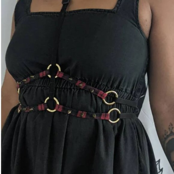 RIRI Adjustable Collared Body Harness with Spikes - Picture 10 of 13